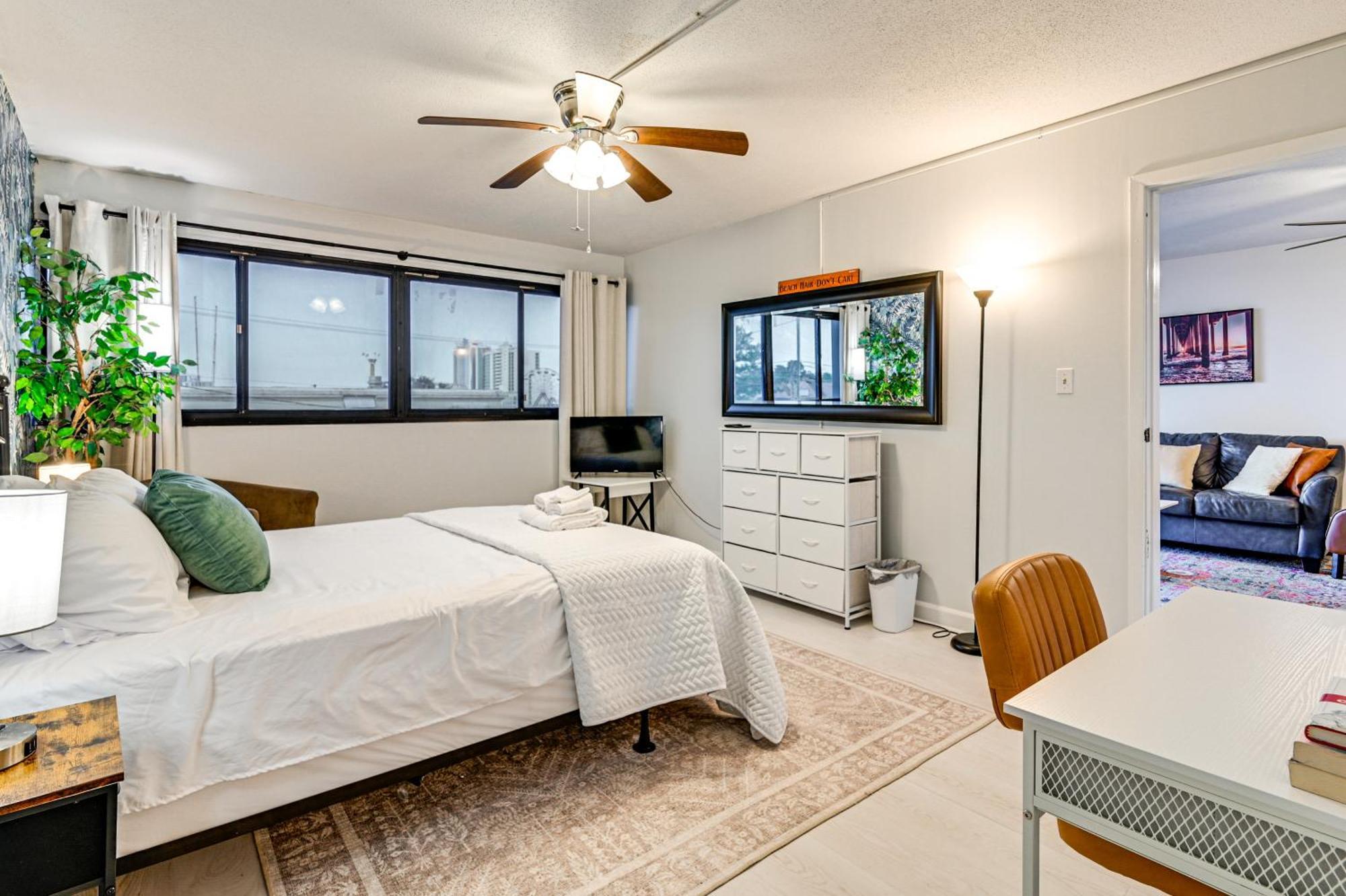 Updated Resort Condo, Walk To Myrtle Beach! Eksteriør bilde