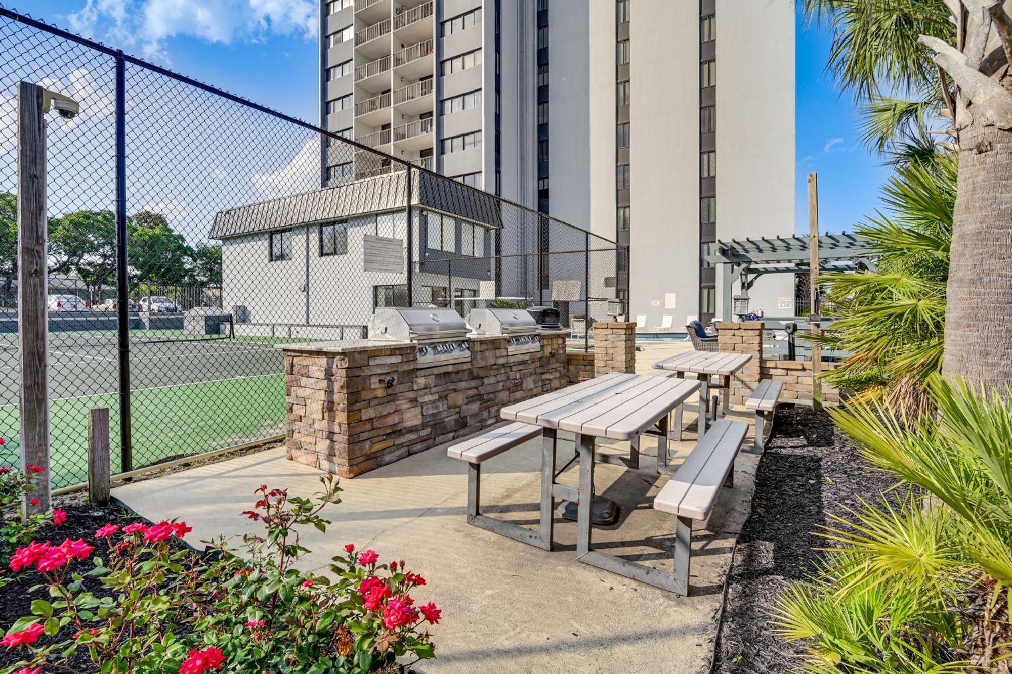 Updated Resort Condo, Walk To Myrtle Beach! Eksteriør bilde